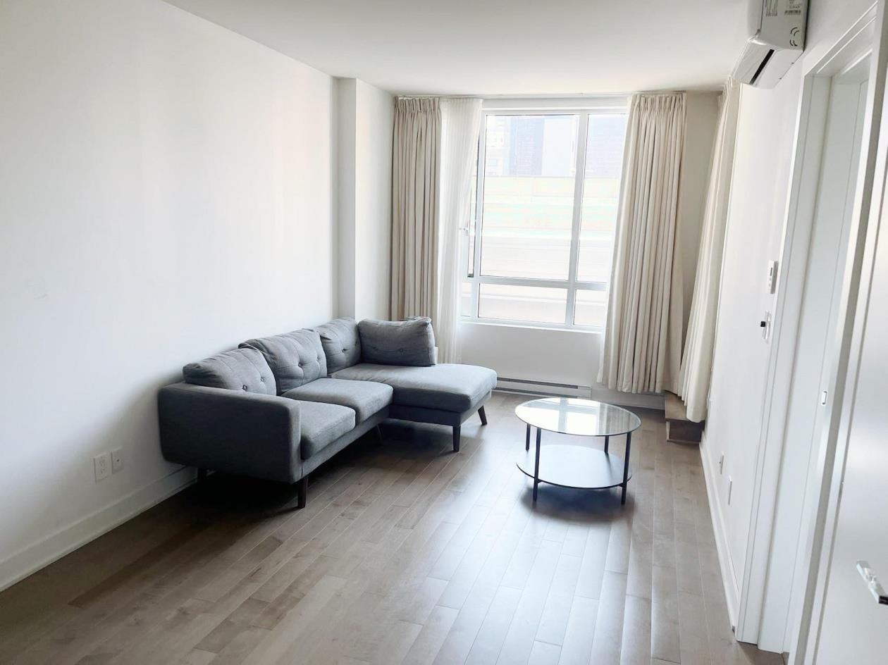 1211 Rue Drummond #402