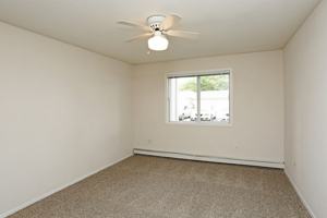 featured image of 1860 52nd St E