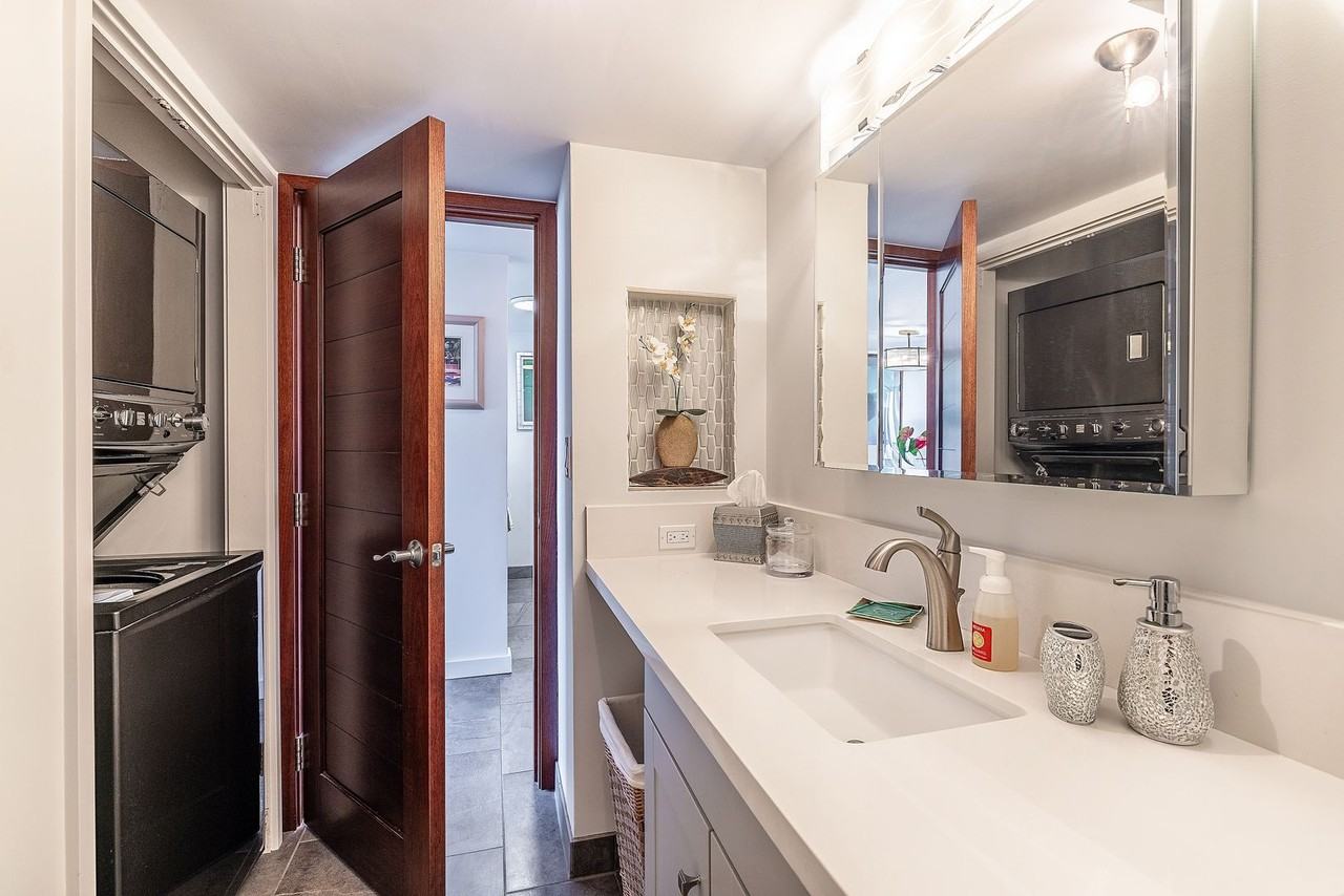 68-121 Au St #501 - Photo 6 of 12