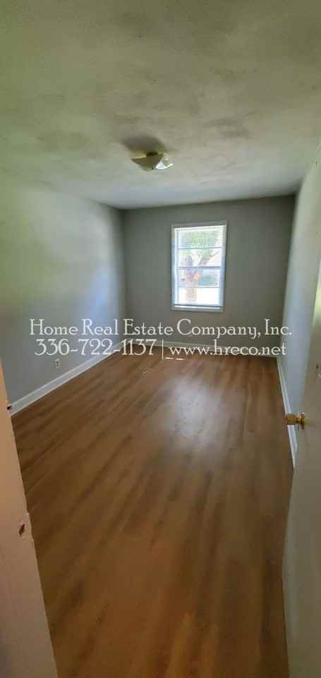 1338 Gray Ave #A - Photo 6 of 8