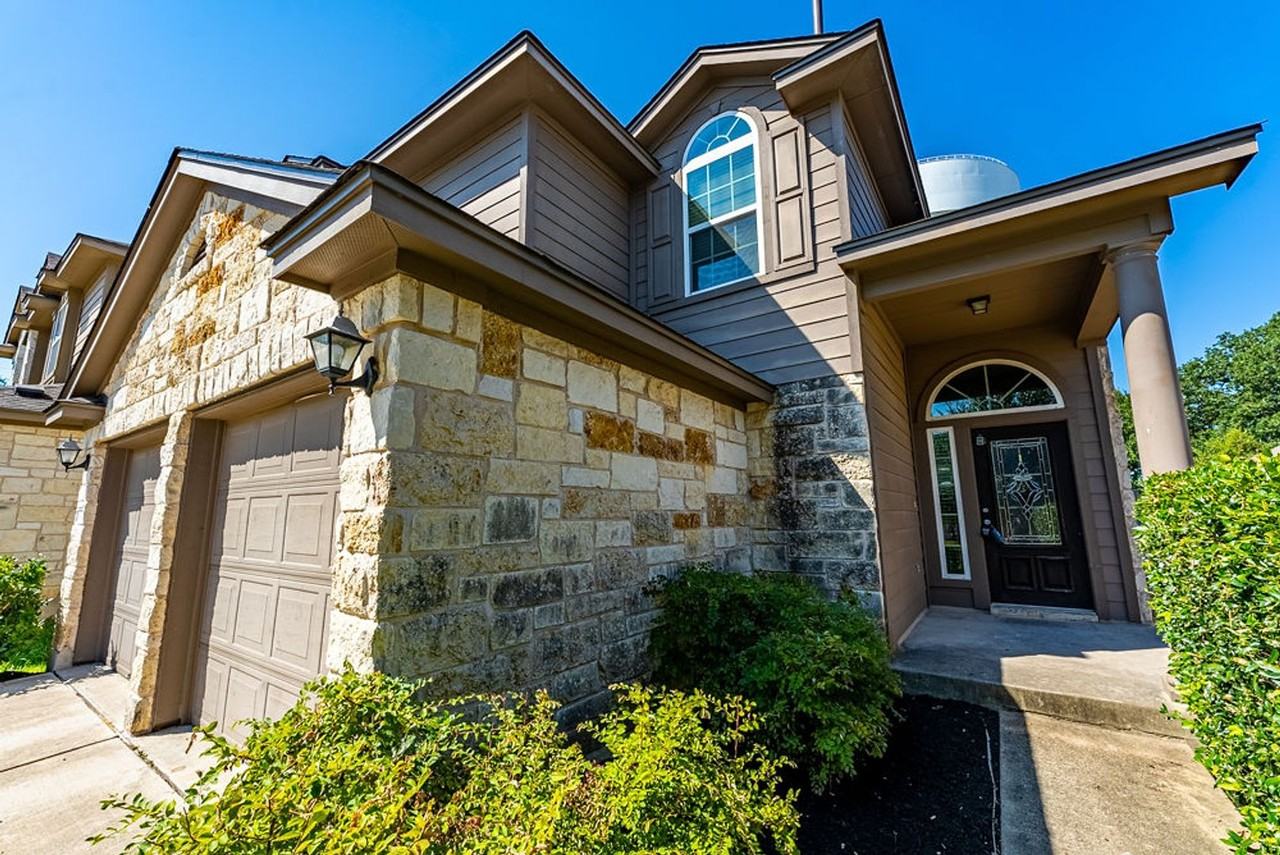 11608 Harpster Bend - Photo 2 of 24