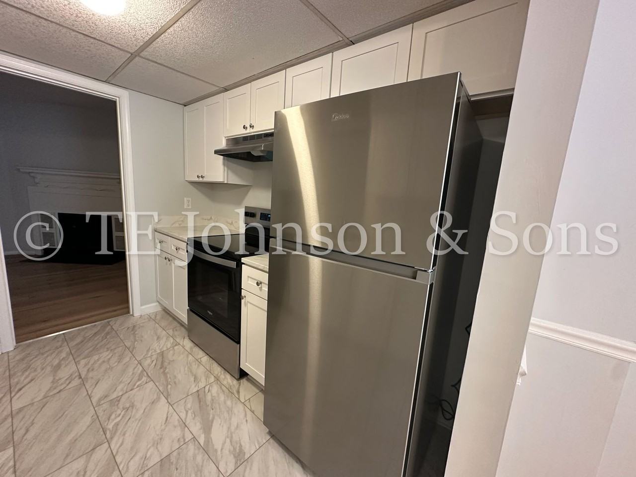 3995 Valley Ct - Photo 3 of 20