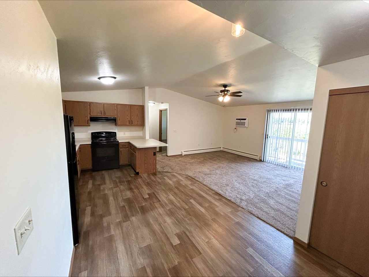 Clintonville Estates - Photo 5 of 18