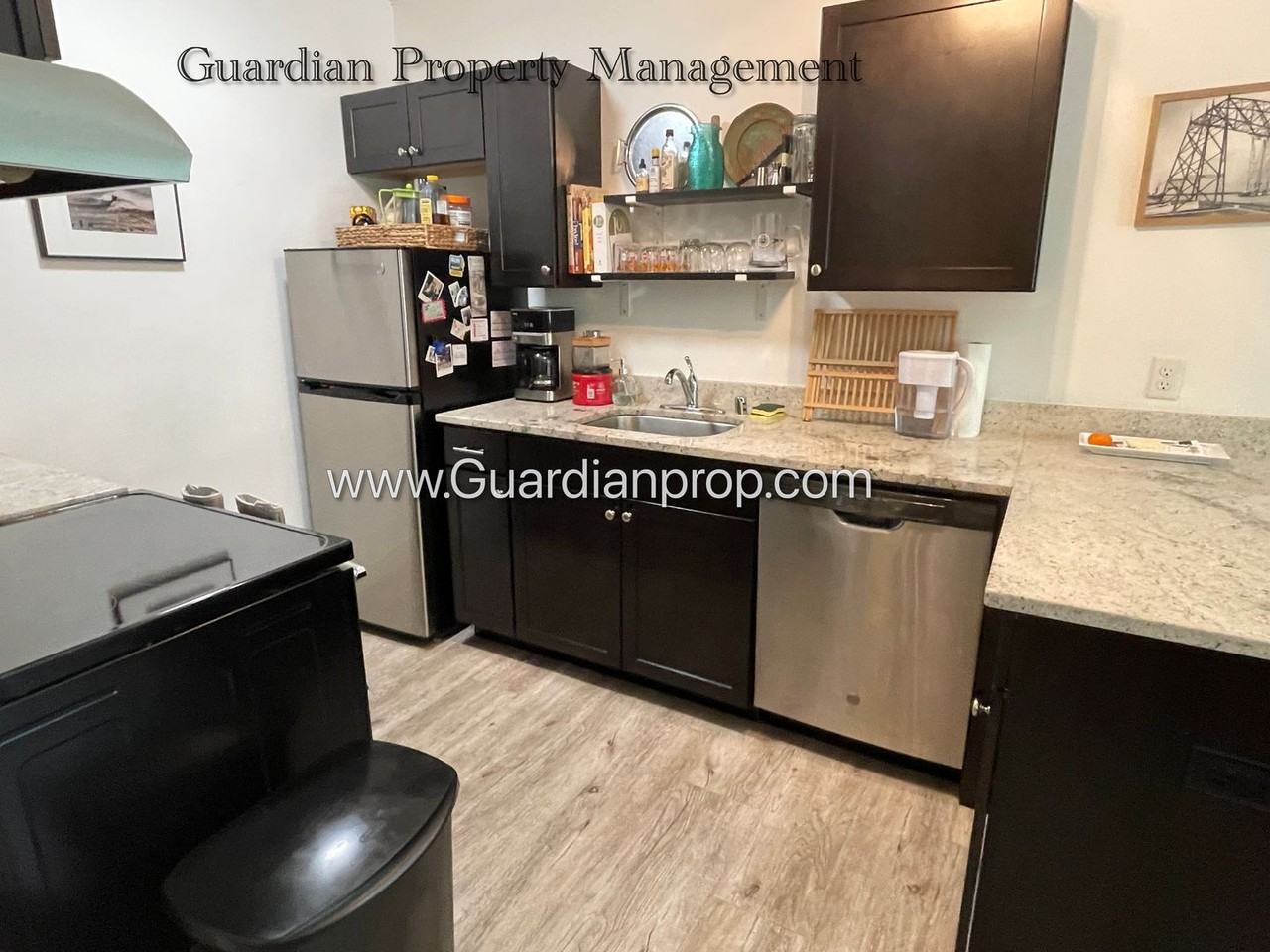 627 Polk St NE - Photo 2 of 13