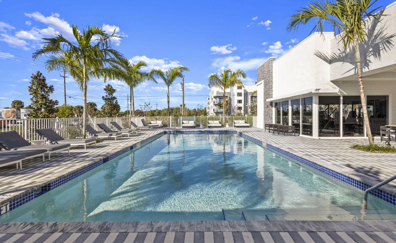 Serenity Stuart - Photo 7 of 50