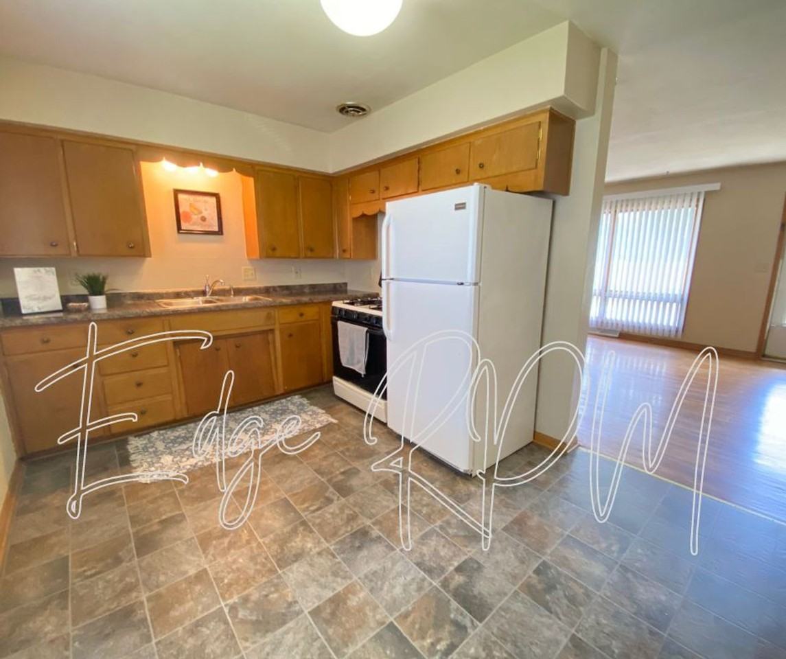 1618 Guernsey Ct
