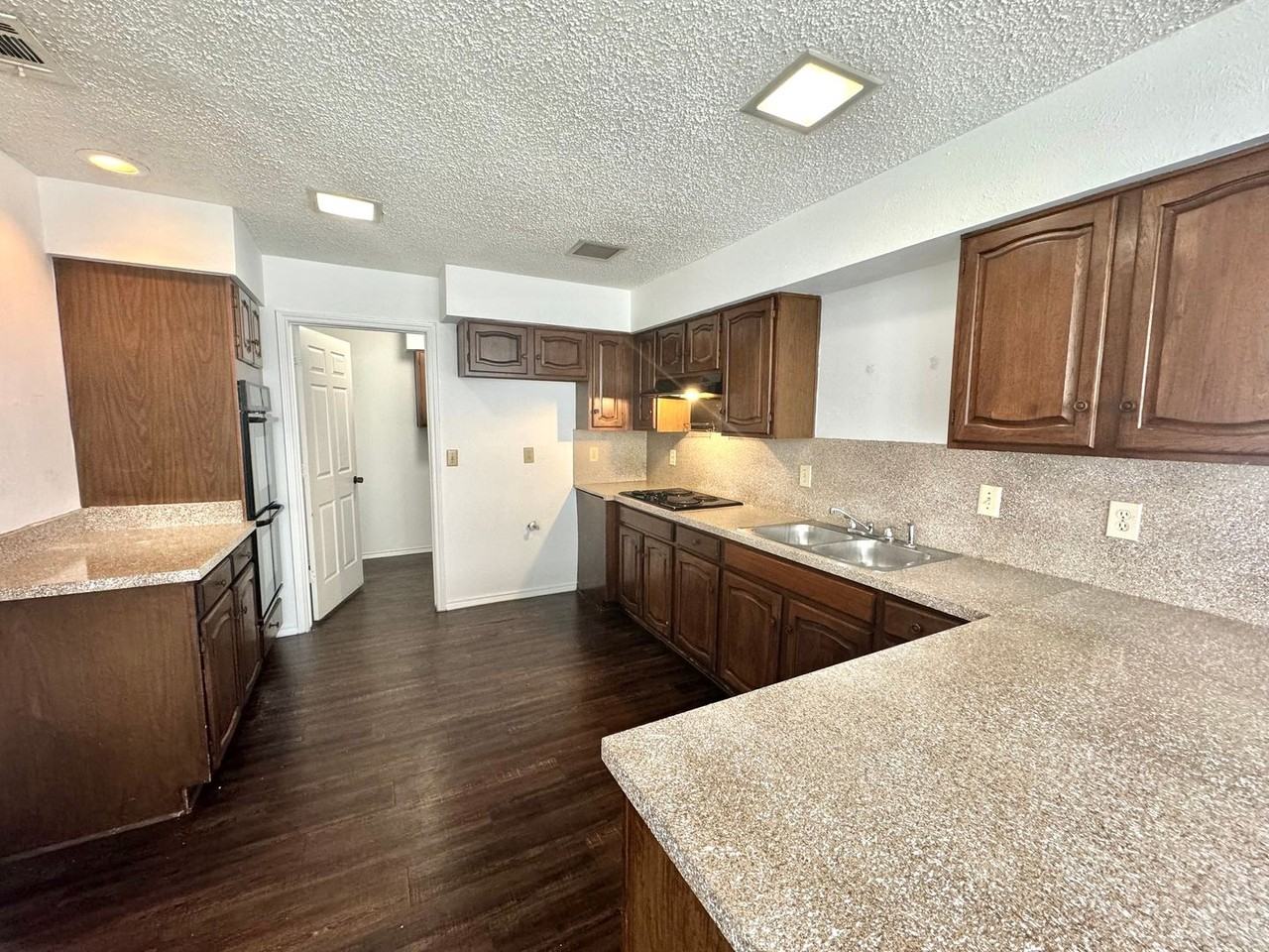 13217 Fall Manor Dr - Photo 3 of 12