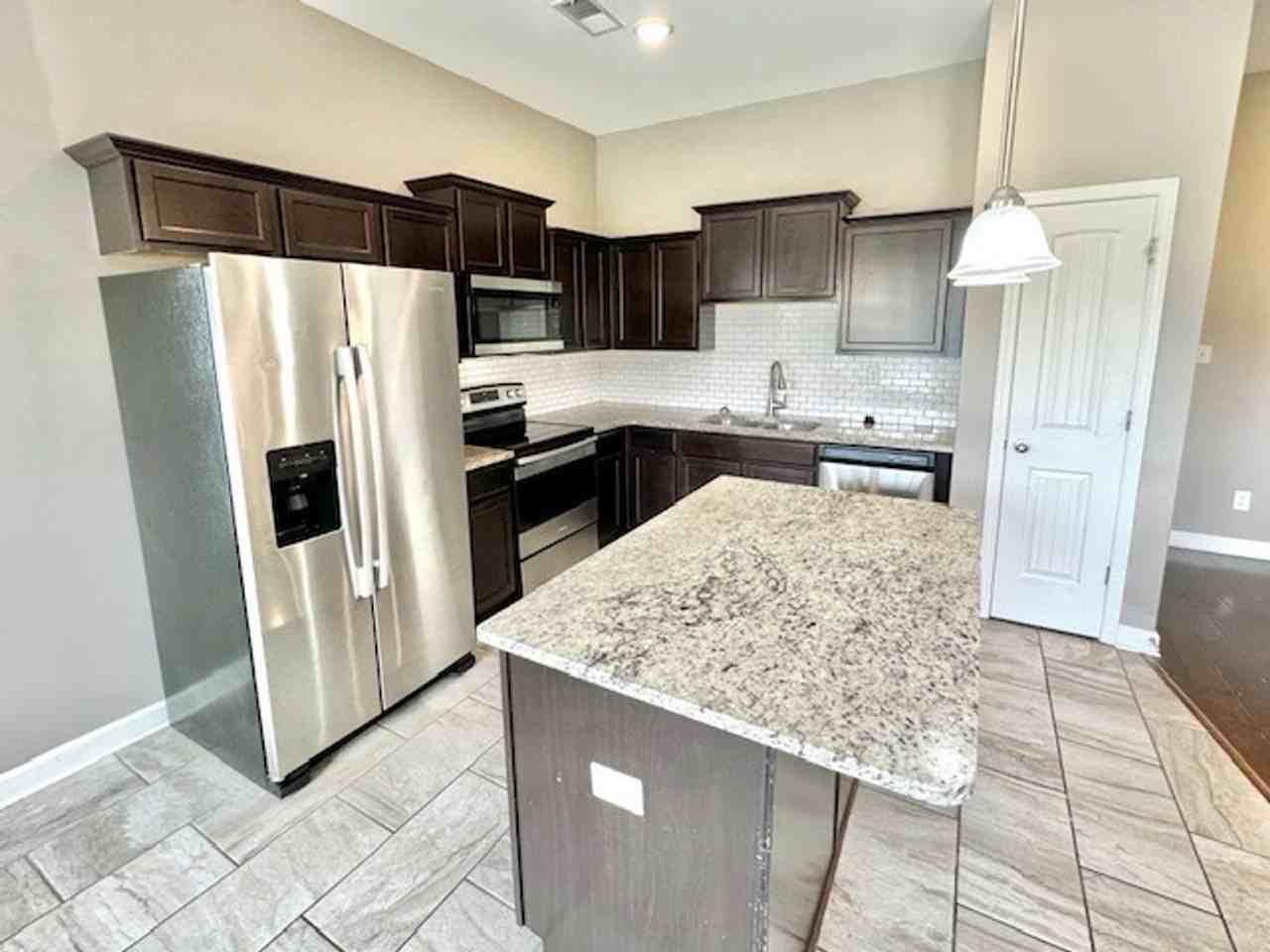 6283 Darwood Dr - Photo 4 of 13
