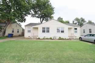 923 E 37th Pl - Photo 1 of 1