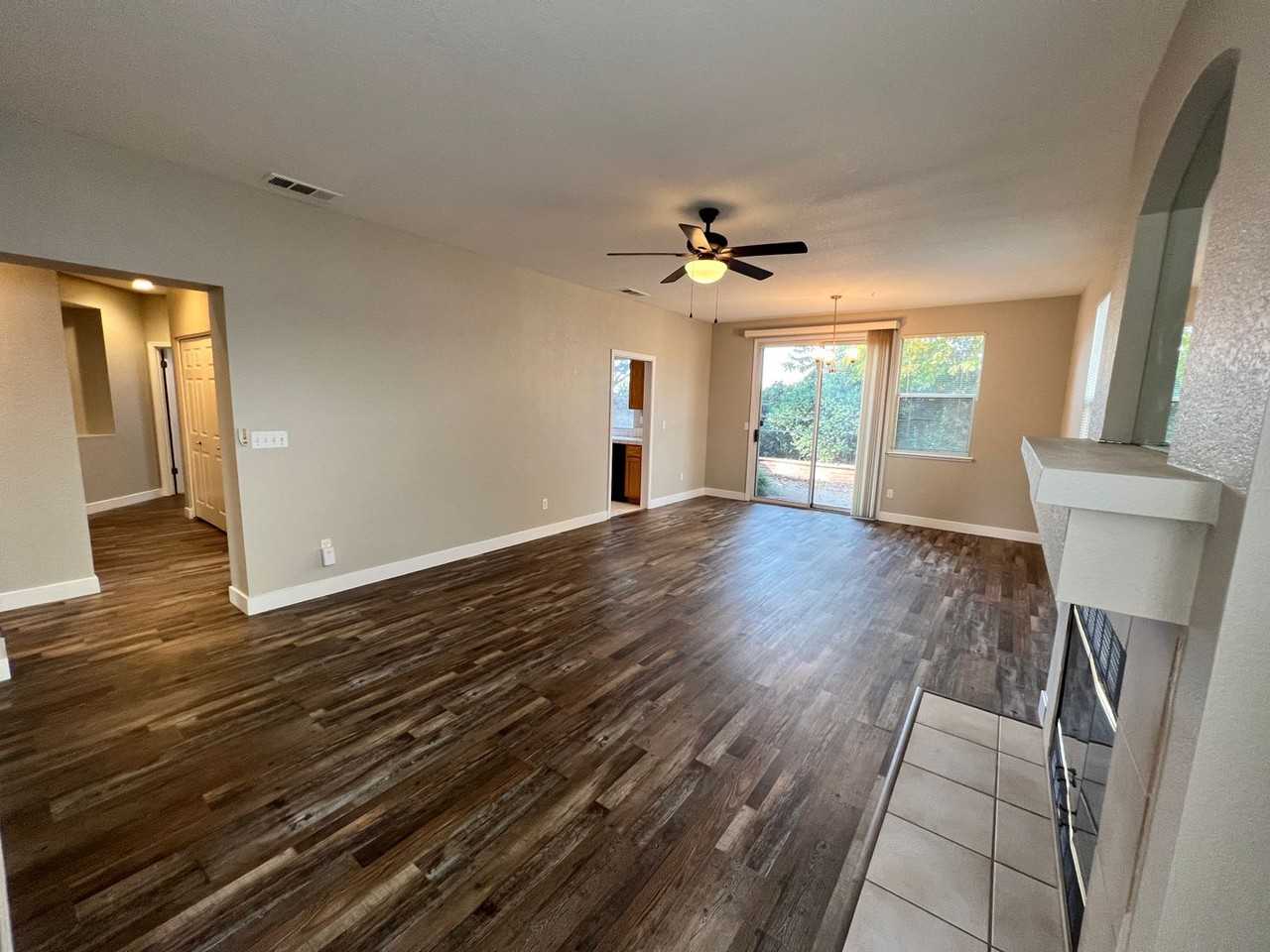 3062 Carousel Cir - Photo 3 of 31