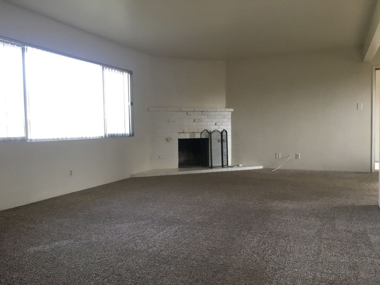 11775 Auburn Ave - Photo 2 of 13