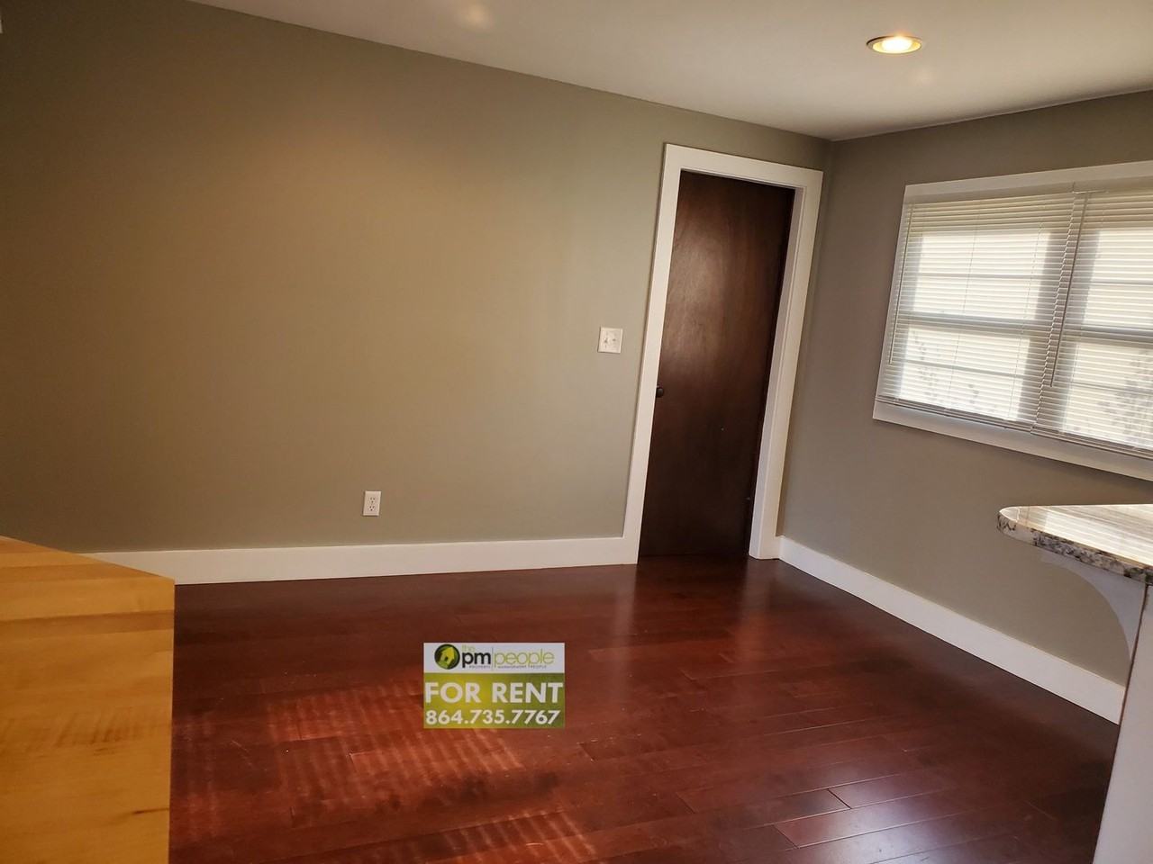 303 Mcbee Ave - Photo 5 of 27