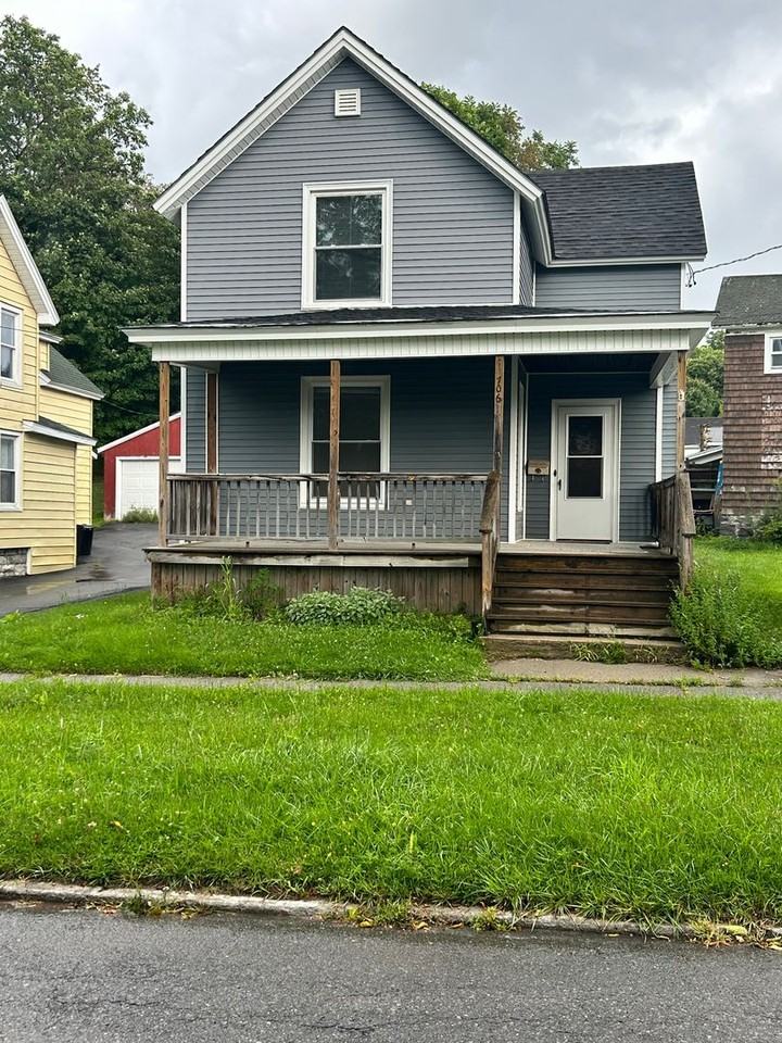 706 Fulton St - Photo 2 of 33