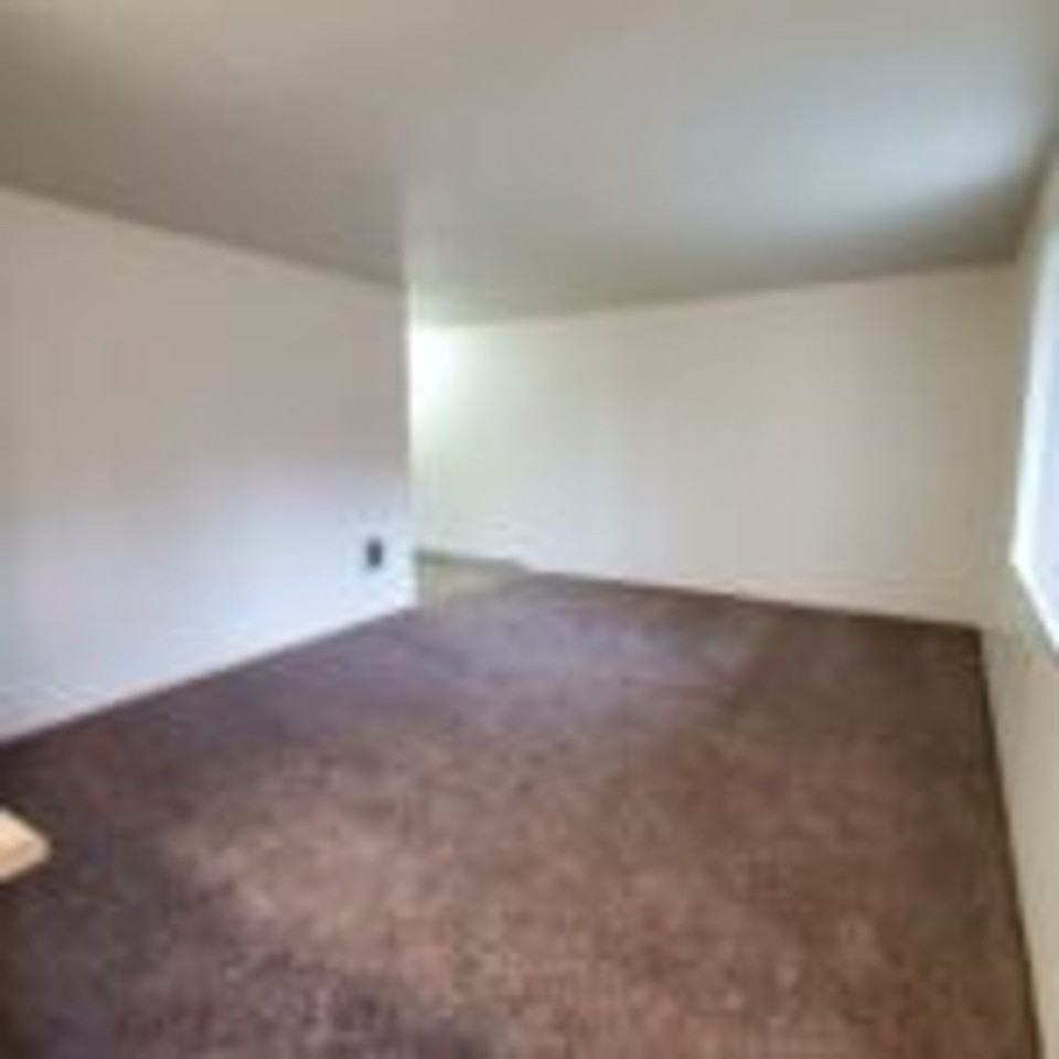 Halsey Heights - Photo 2 of 33