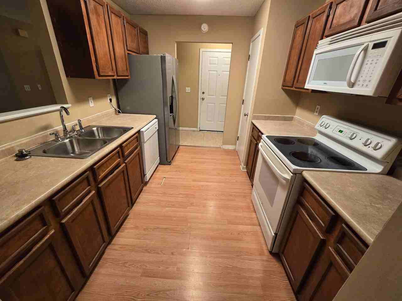 1001 Creekside Way - Photo 5 of 19