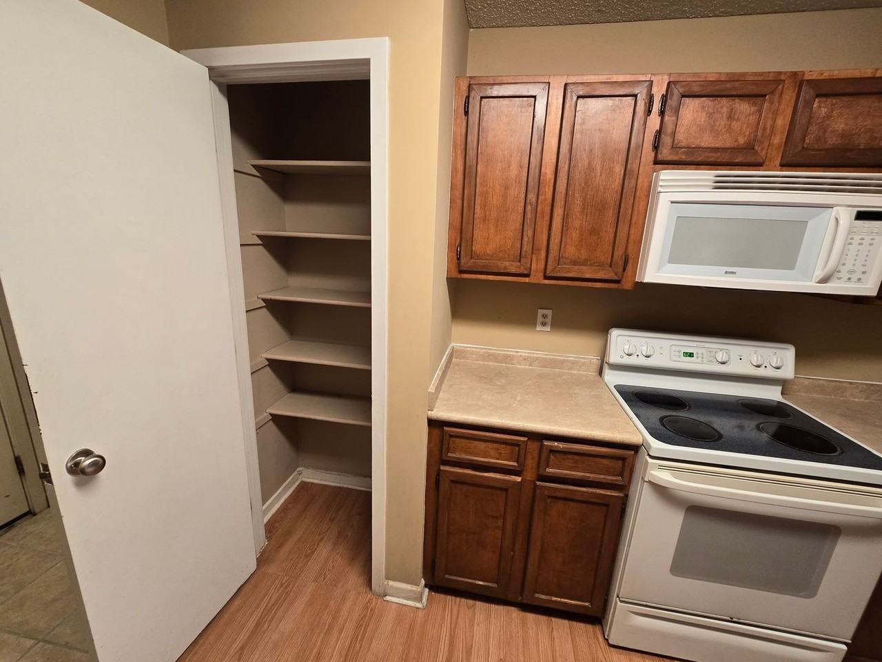 1001 Creekside Way - Photo 6 of 19