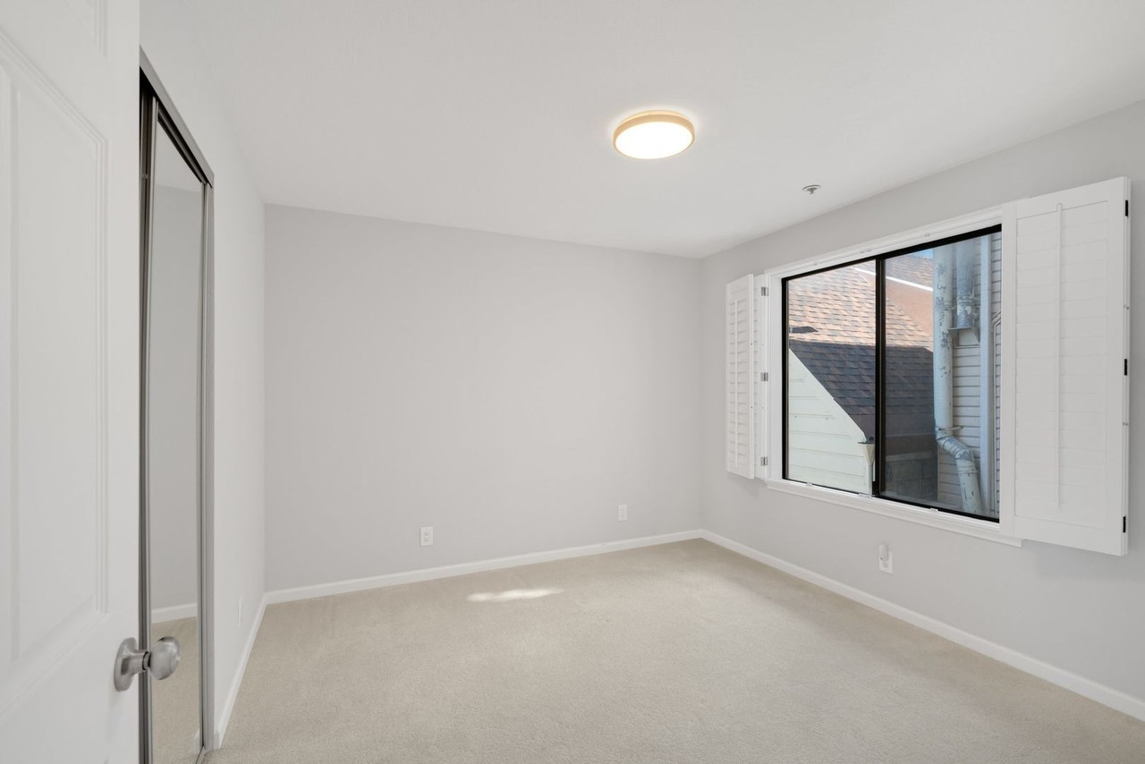 463 25th Ave - Photo 6 of 36