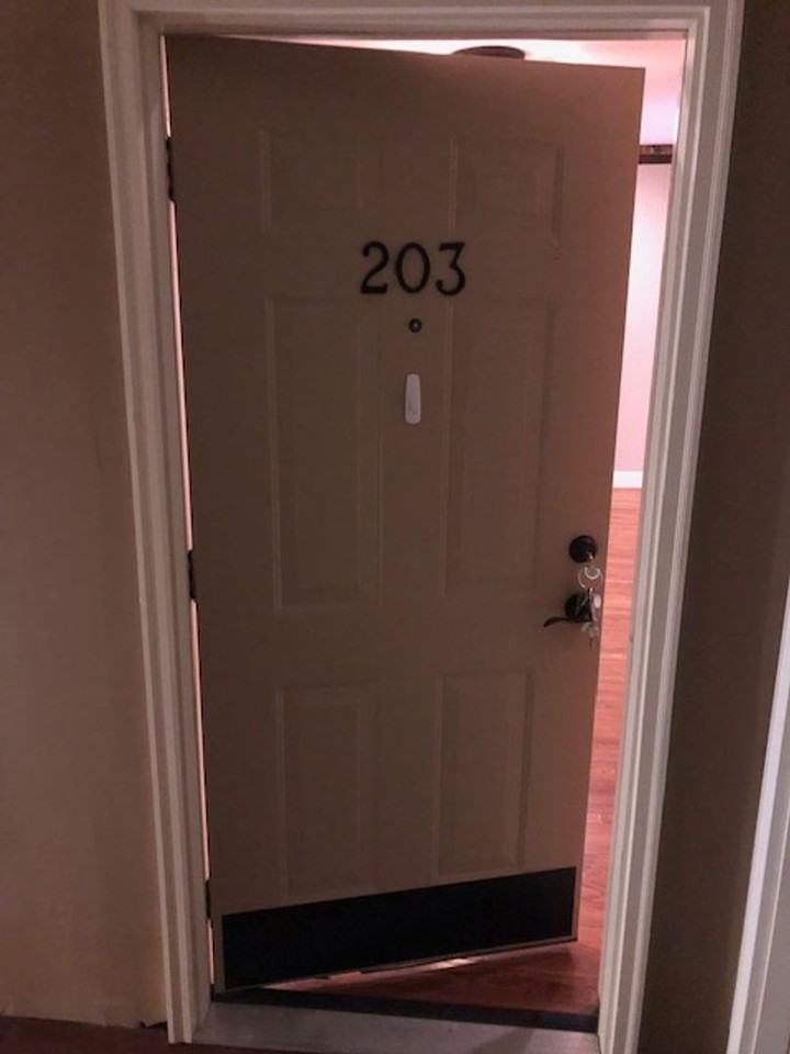 111 N Spring St - Photo 2 of 9