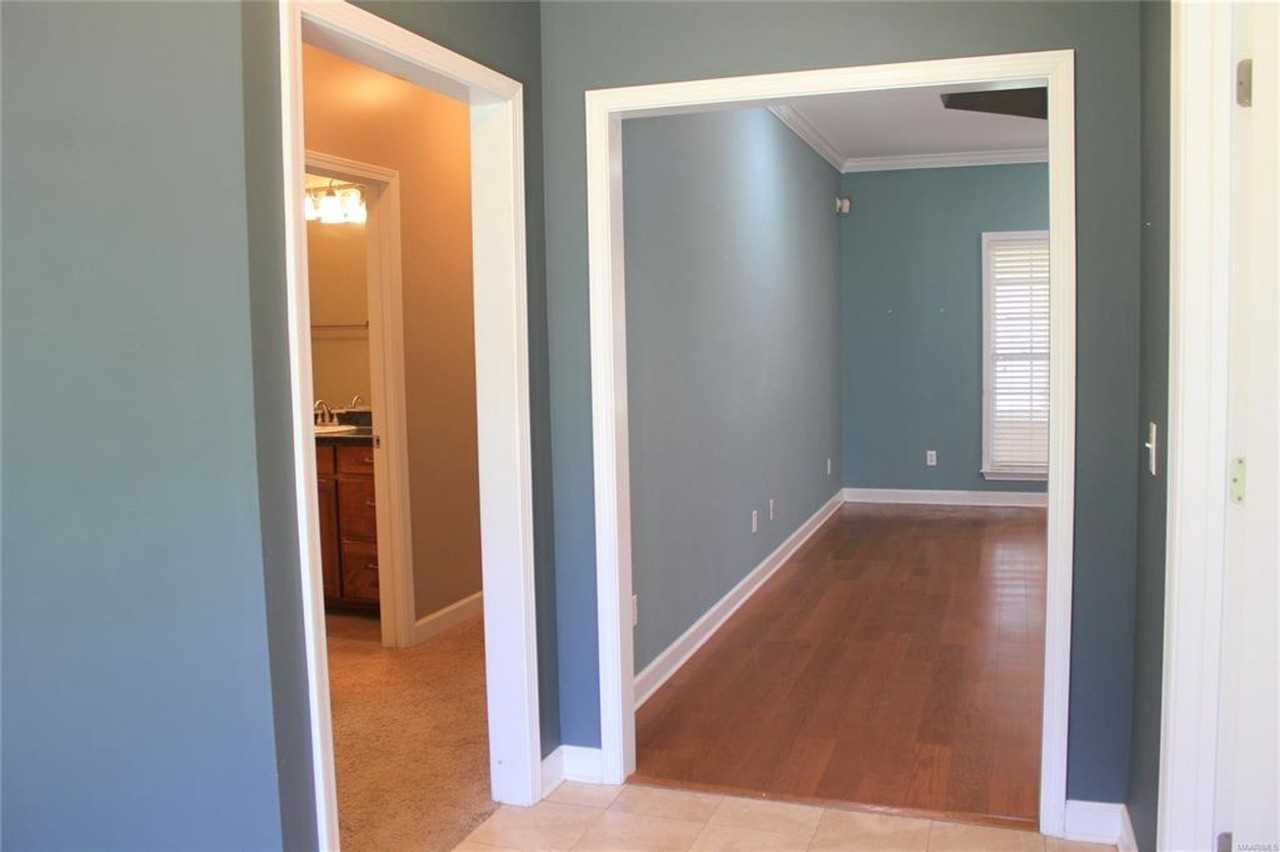 102 Timber Hill Ct - Photo 4 of 21