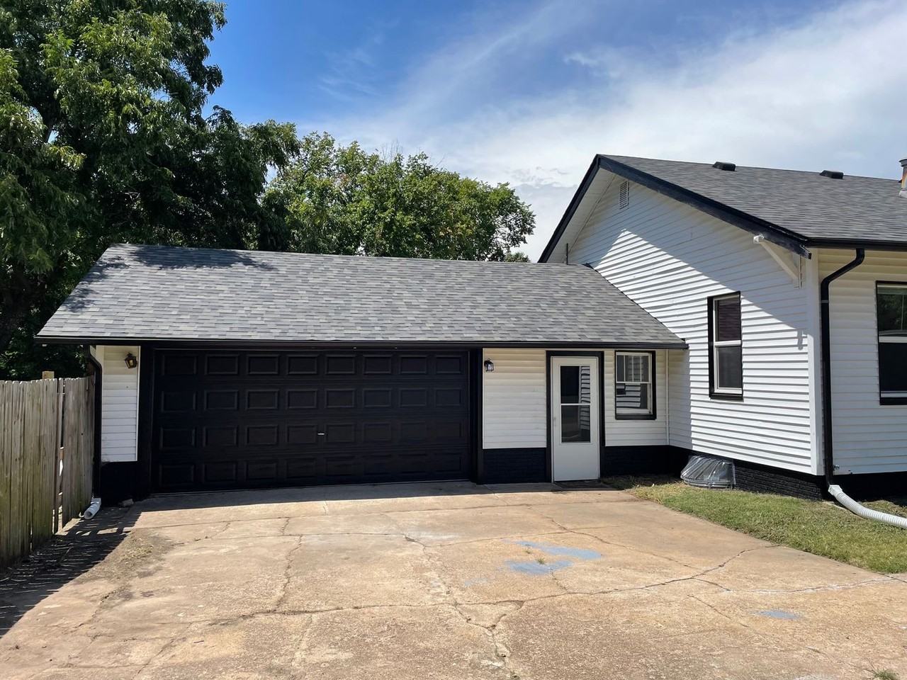 1417 Olive St - Photo 2 of 15