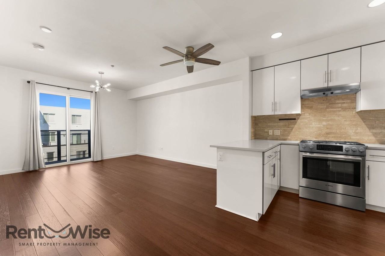 50 Jerrold Ave #308 - Photo 7 of 44