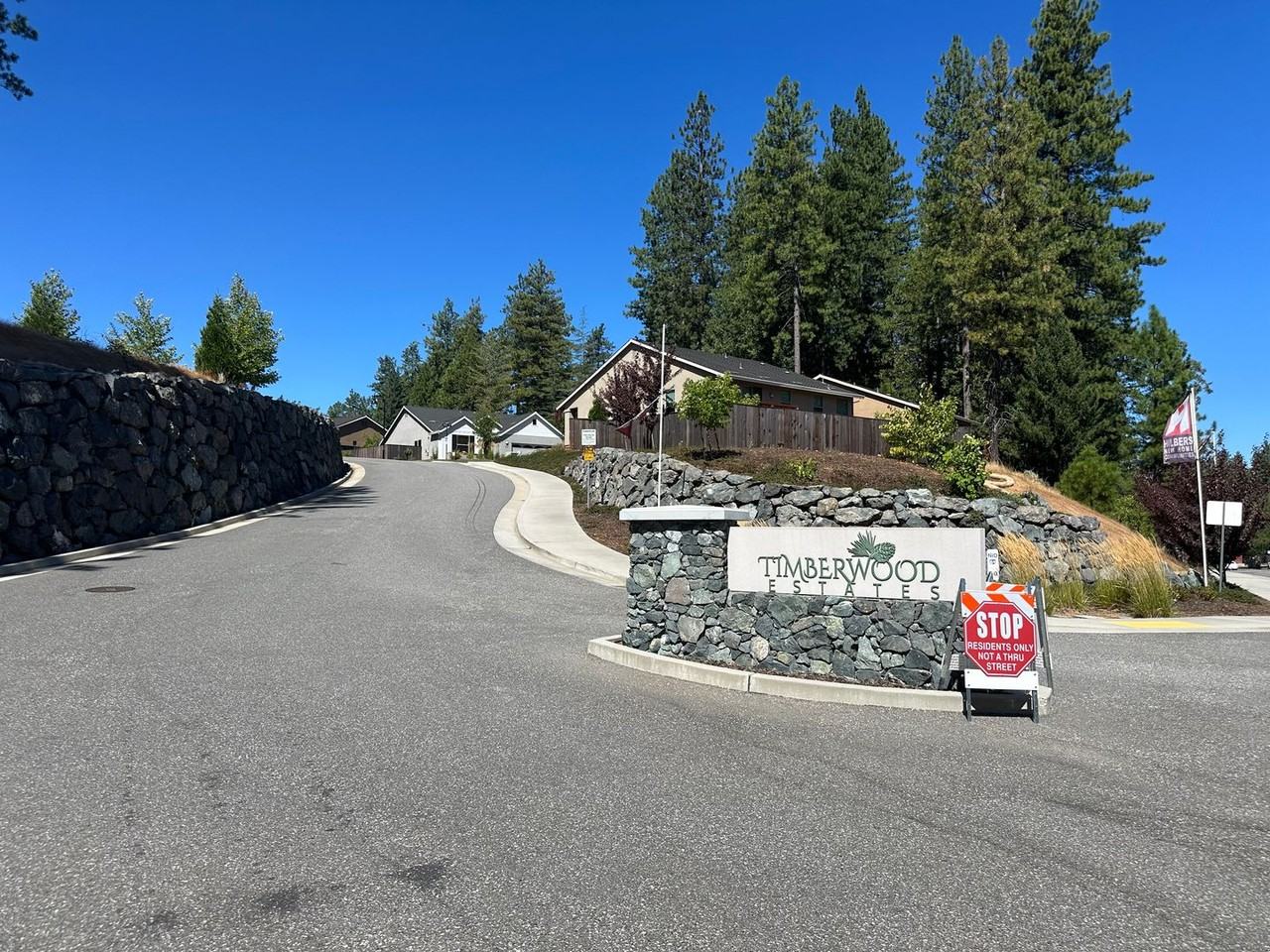 508 Liberty Ct - Photo 3 of 24