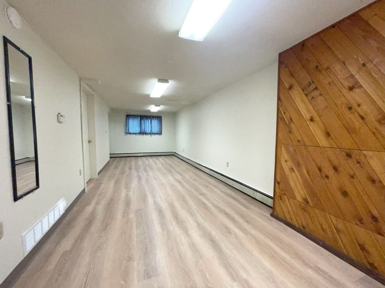 751 7th Ave - Photo 2 of 8