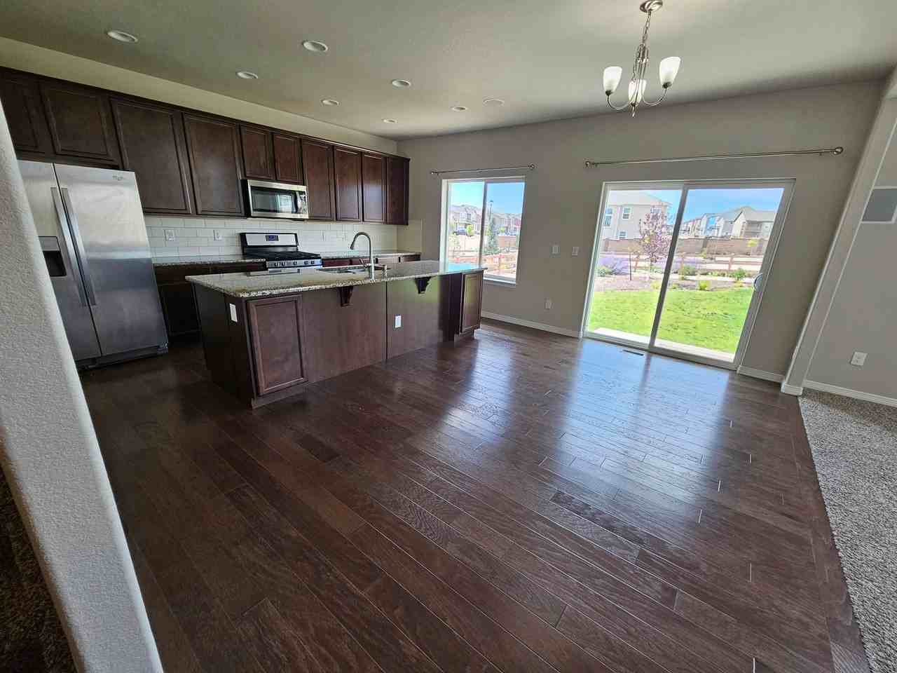 6729 Black Saddle Dr - Photo 5 of 36