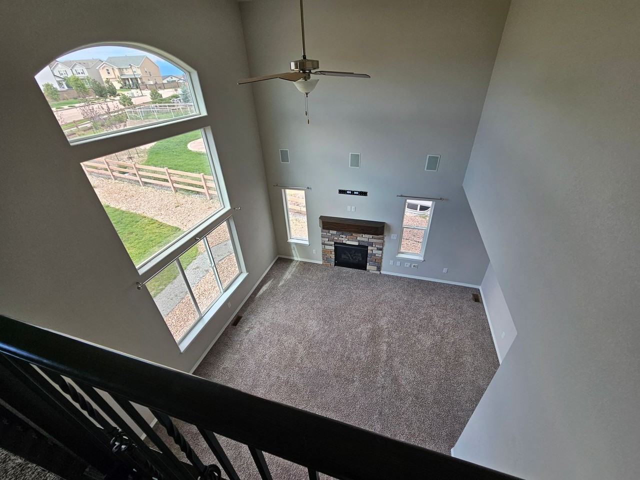 6729 Black Saddle Dr - Photo 7 of 36