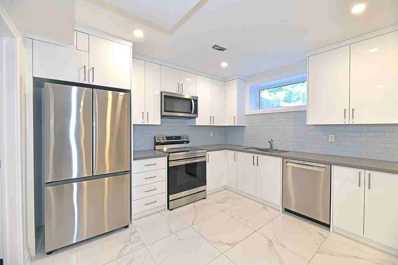 74 Westdale Drive - Photo 3 of 15