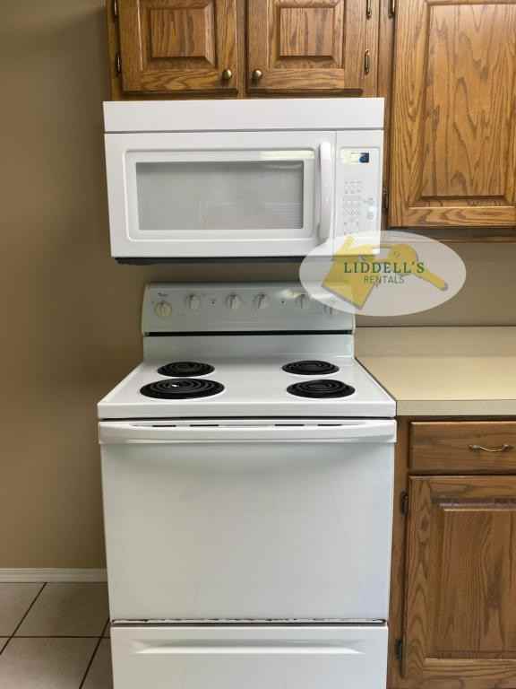 219 Academy Dr #3 - Photo 7 of 18