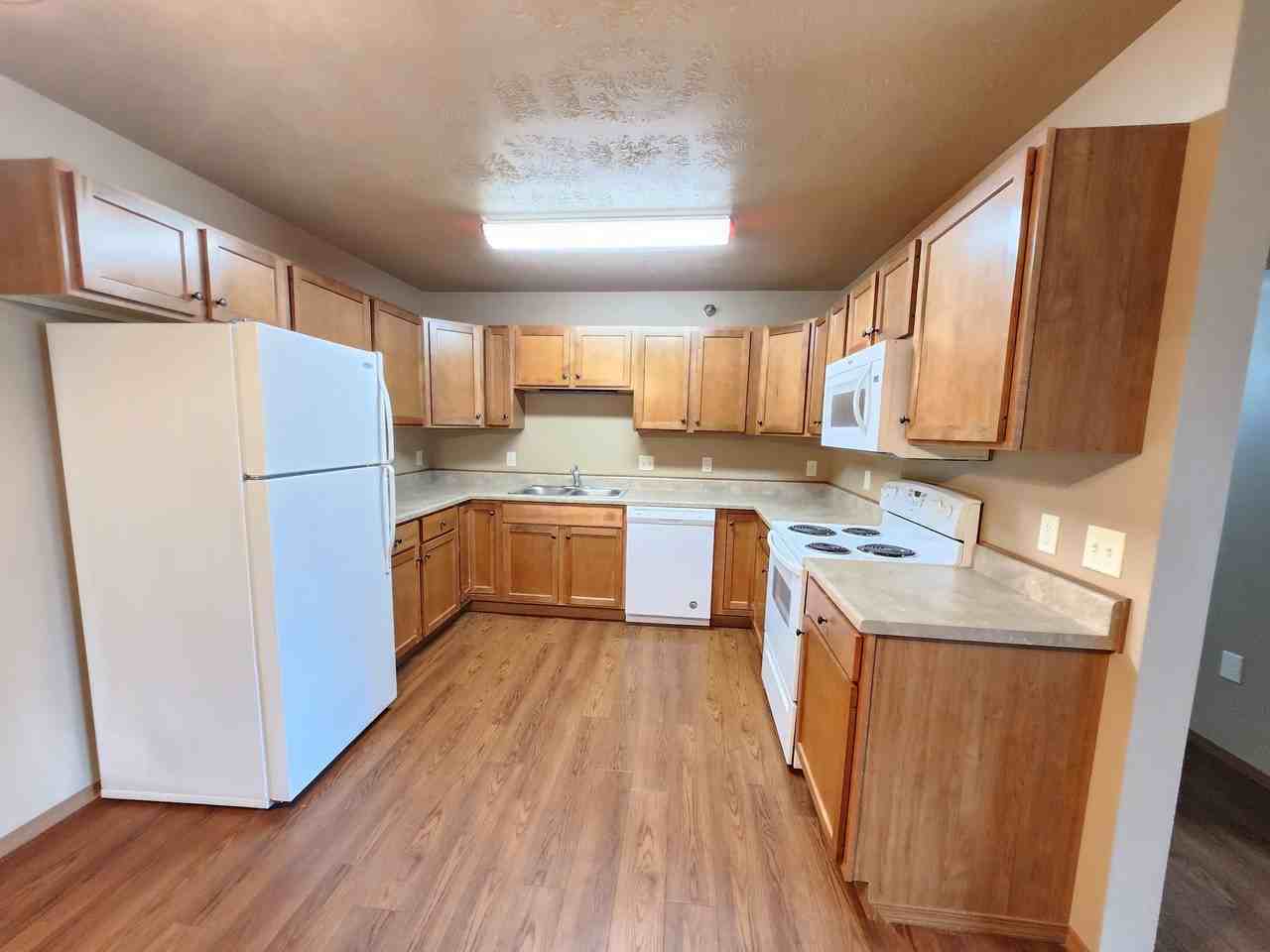 Sunrise Apartments - Photo 2 of 15