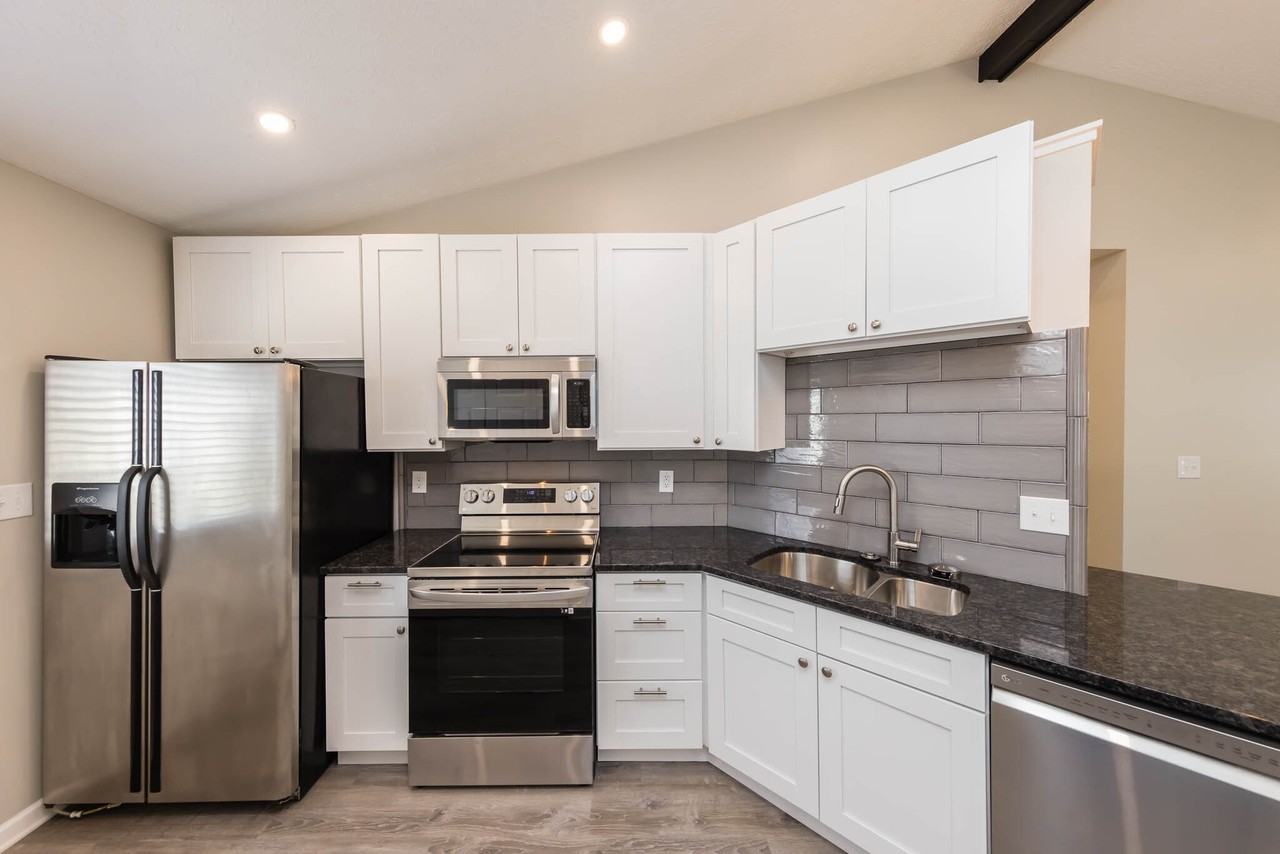 2393 Sawbury Blvd - Photo 3 of 49