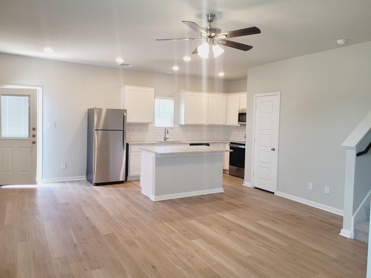 13327 Rowdy Cove - Photo 2 of 11