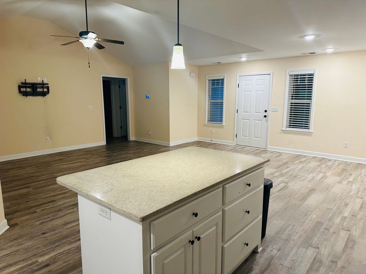 1407 Tupelo Ridge Rd - Photo 6 of 21