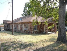 featured image of 2711 W Walker St