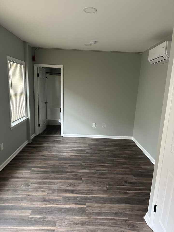 607-609 Northampton Street - Photo 4 of 8