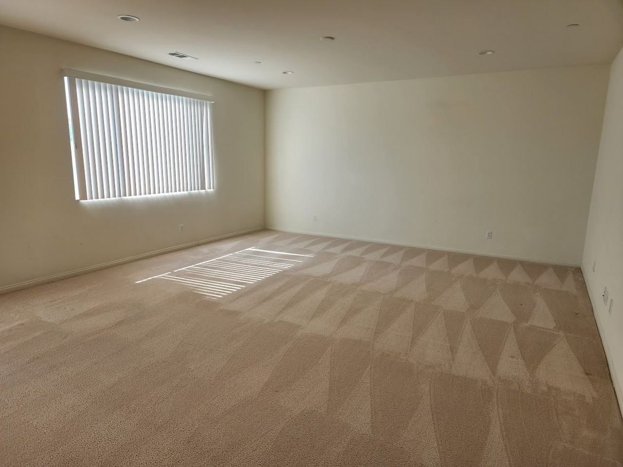 36300 Golden Poppy Ln - Photo 7 of 17