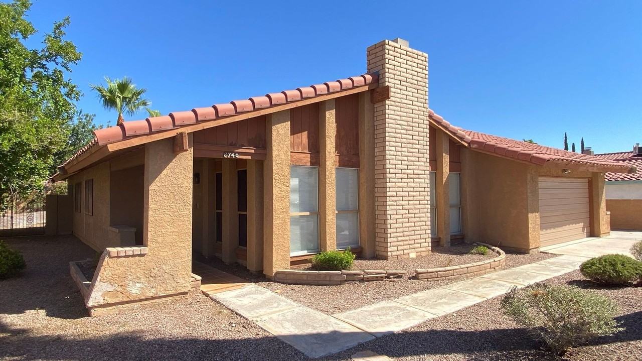 8740 Cremona Dr - Photo 2 of 24