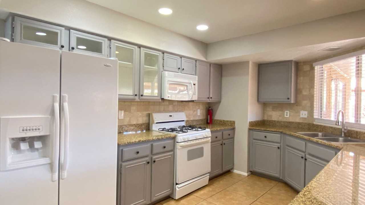 8740 Cremona Dr - Photo 5 of 24