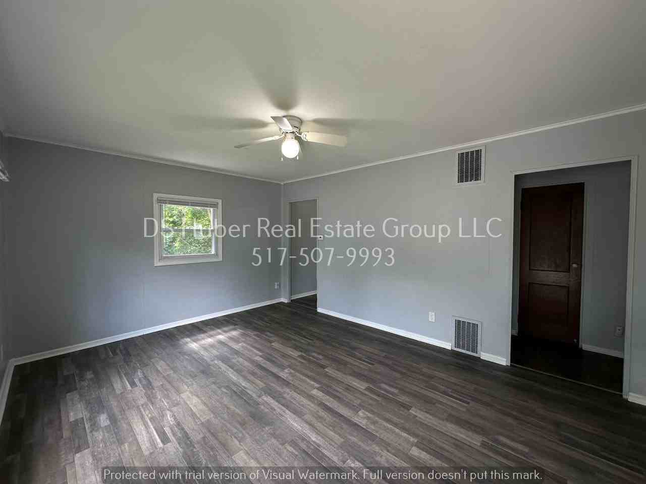 512 S Francis Ave - Photo 3 of 13