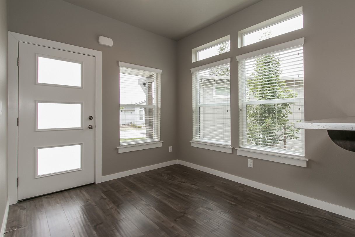 1357 Turtle Ln - Photo 4 of 17