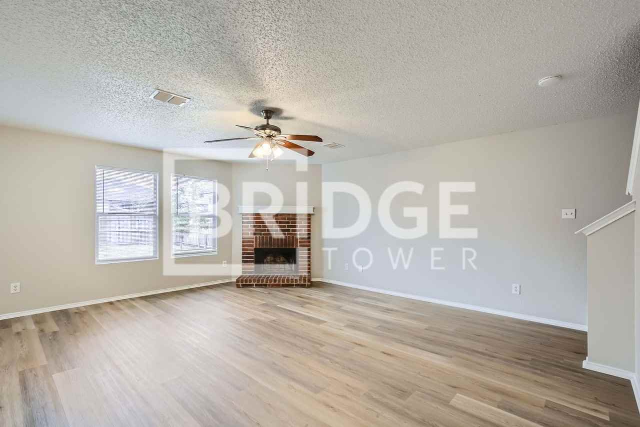 1433 Glenwick Drive - Photo 3 of 24