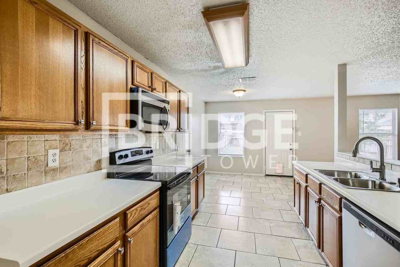 1433 Glenwick Drive - Photo 6 of 24