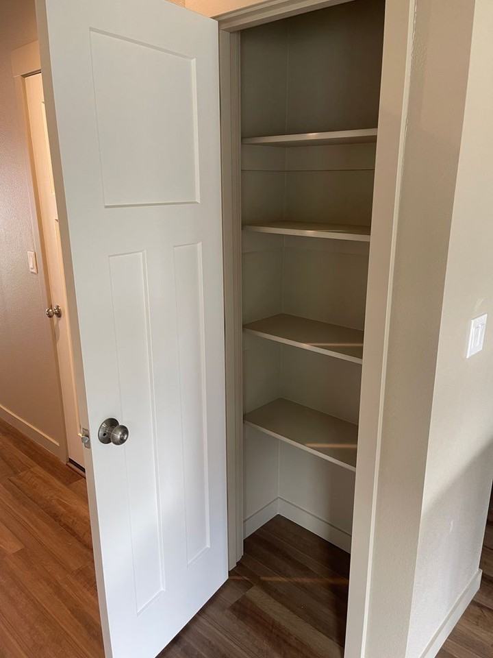 194 Hiatt St #194 - Photo 5 of 18