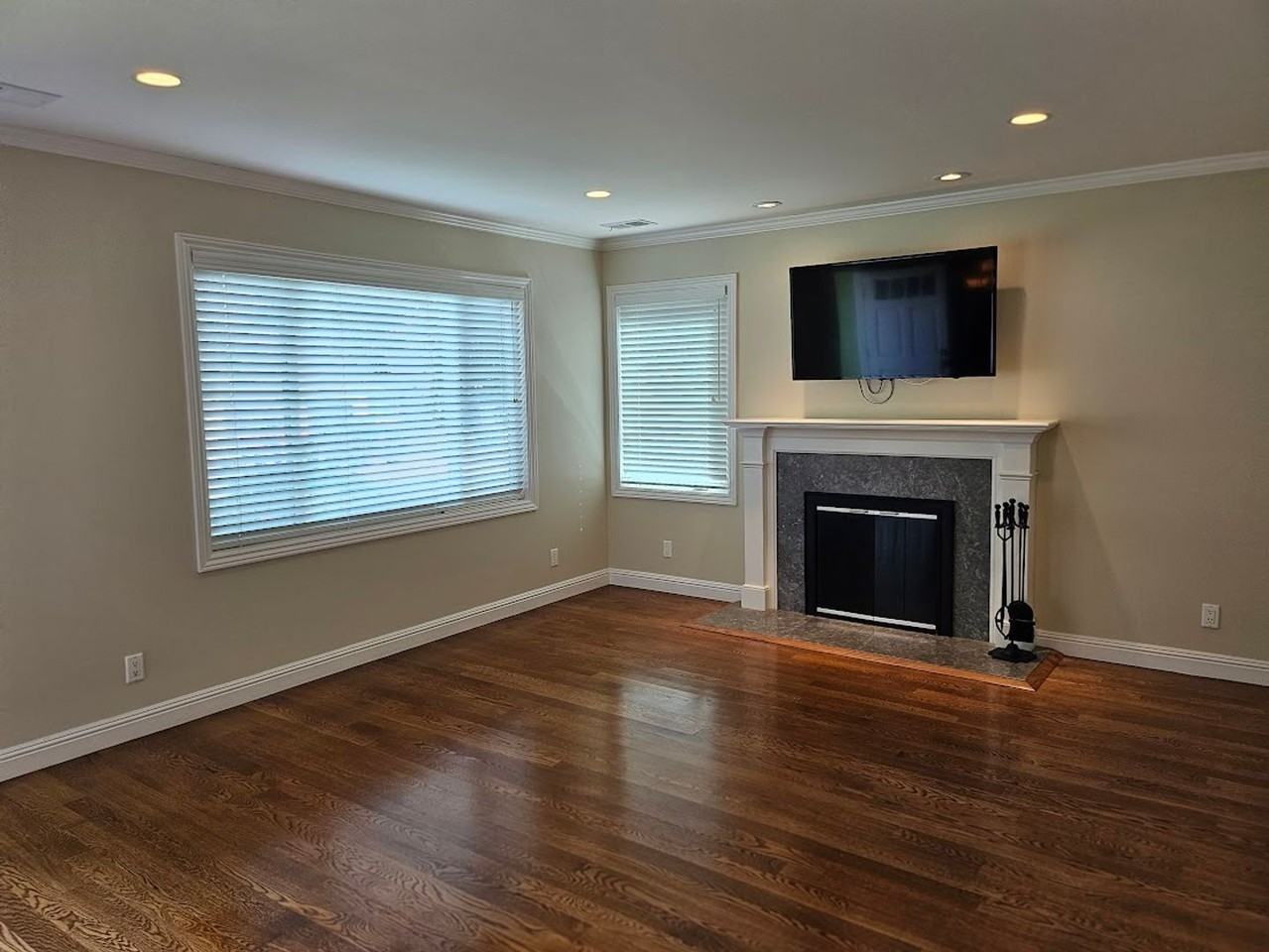 1281 Kains Ave - Photo 3 of 24