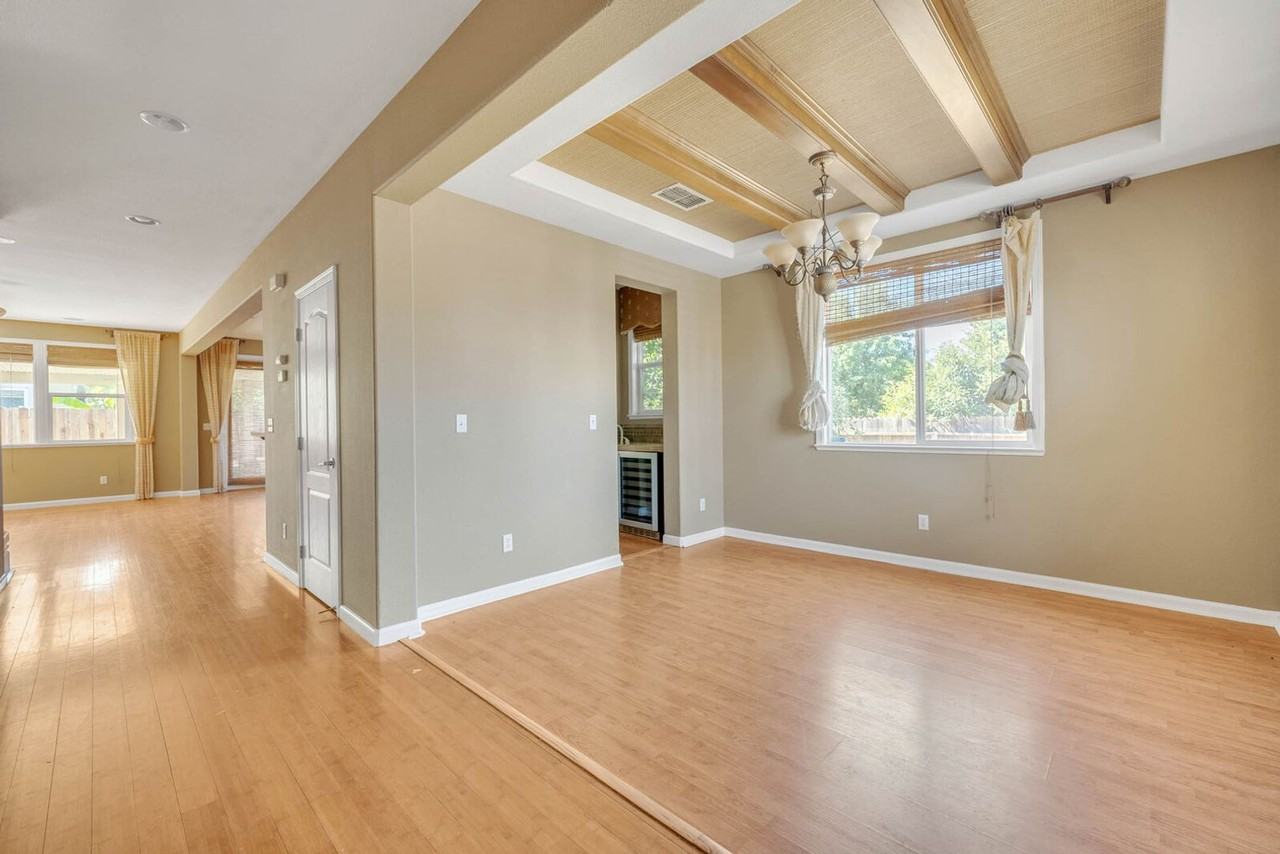 8639 Brush Way - Photo 3 of 27