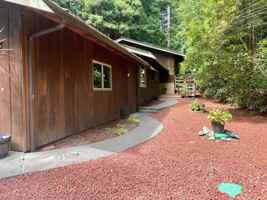 featured image of 2485 Sonnenfelt Rd