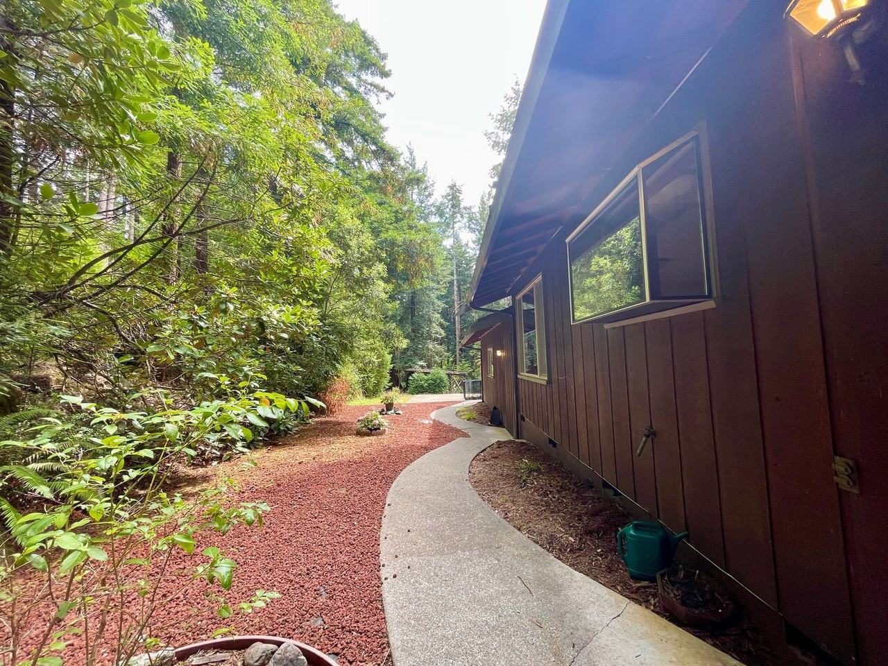 2485 Sonnenfelt Rd - Photo 2 of 50