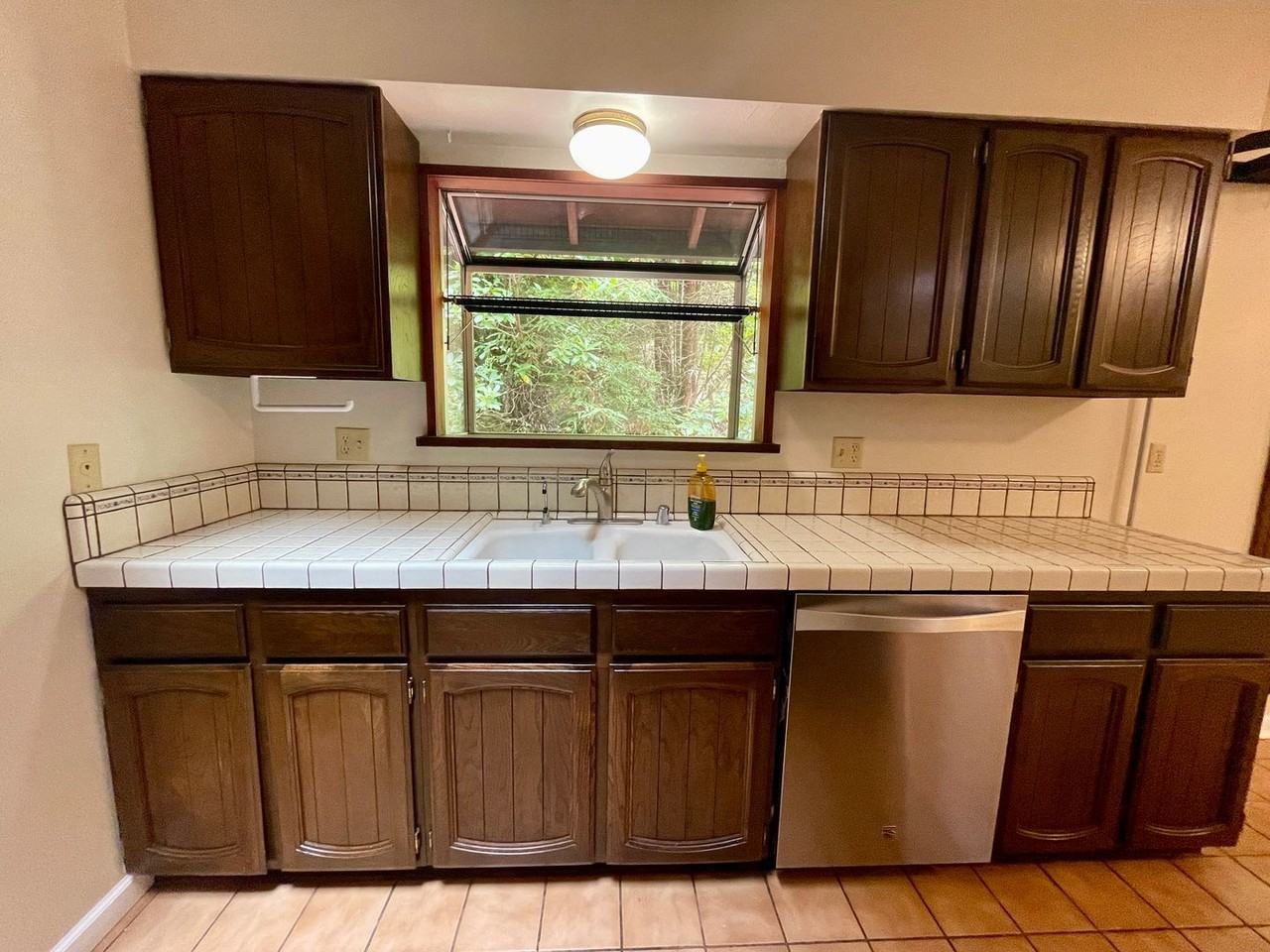 2485 Sonnenfelt Rd - Photo 7 of 50